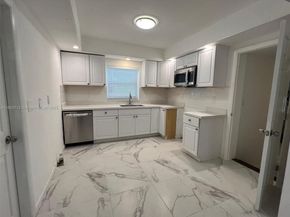 1472 NE 150th St, Miami FL 33161