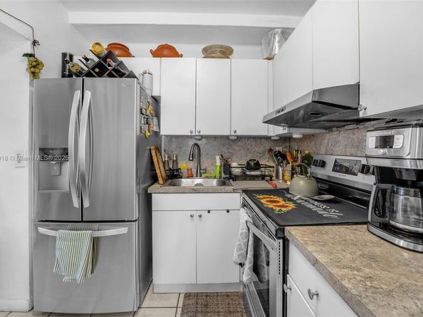 2931 SW 36th Ct, Miami FL 33133