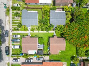 2931 SW 36th Ct, Miami FL 33133