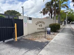 3190 Bird Ave 15, Coconut Grove FL 33133