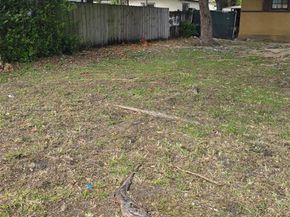 6910 NW 5th Pl, Miami FL 33150