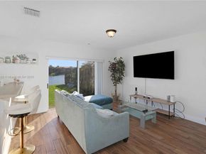 21031 SW 88 ct, Cutler Bay FL 33189