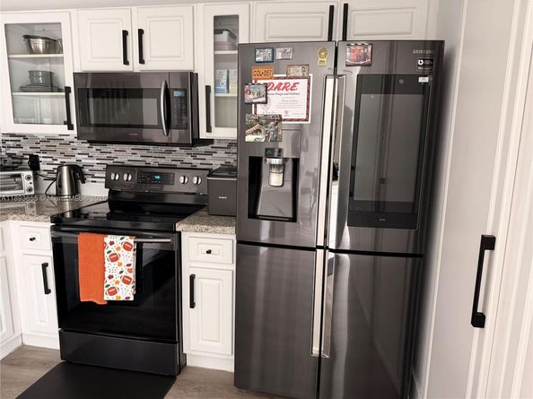3801 NW 121st Ave, Sunrise FL 33323