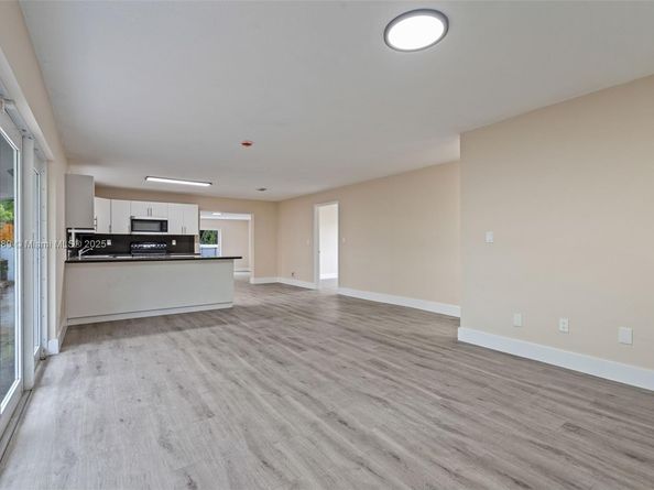 50 SW 26th Rd, Miami FL 33129