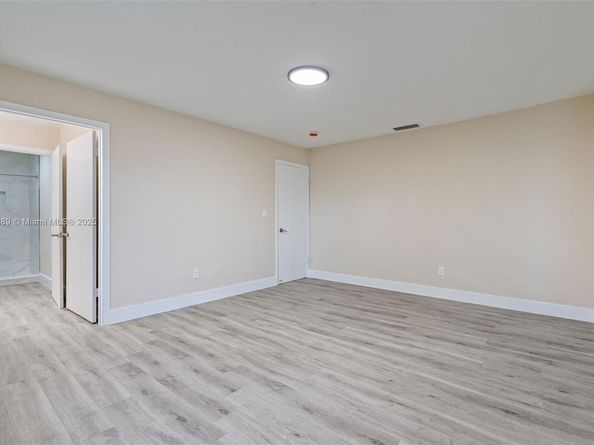 50 SW 26th Rd, Miami FL 33129