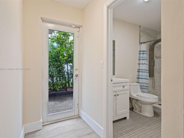 50 SW 26th Rd, Miami FL 33129