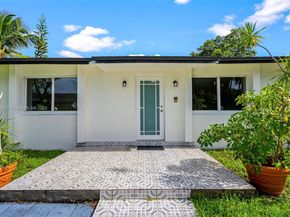 50 SW 26th Rd, Miami FL 33129