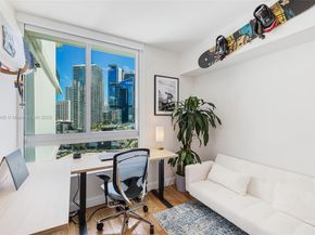 350 S Miami Ave 2104, Miami FL 33130