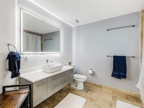 350 S Miami Ave 2104, Miami FL 33130