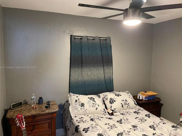 3031 NE 12th Ave, Pompano Beach FL 33064