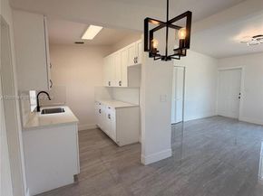 318 NW 30th Ter, Fort Lauderdale FL 33311