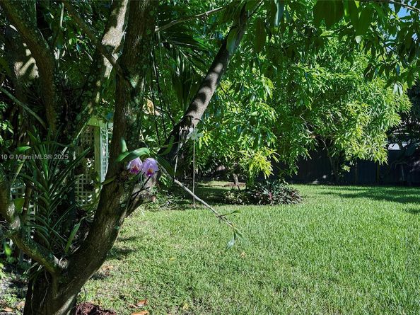 22000 SW 127th Ave, Miami FL 33170