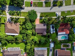 22000 SW 127th Ave, Miami FL 33170