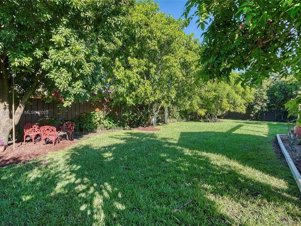 22000 SW 127th Ave, Miami FL 33170