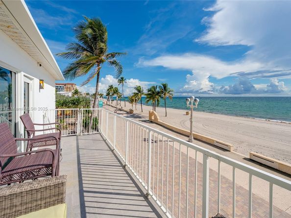 2910 N Surf Rd, Hollywood FL 33019