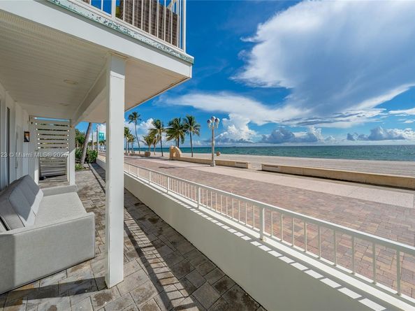 2910 N Surf Rd, Hollywood FL 33019