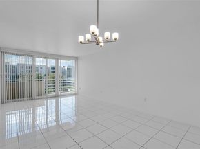 8045 NW 7th St 2301, Miami FL 33126