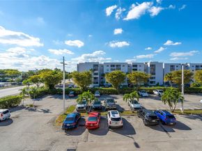 8045 NW 7th St 2301, Miami FL 33126