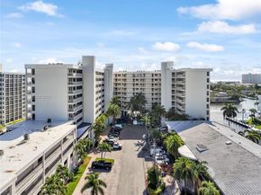 3100 NE 48th St PH18, Fort Lauderdale FL 33308