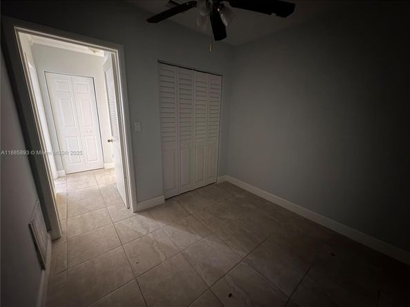 165 NW 192nd St, Miami Gardens FL 33169