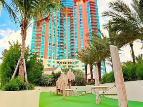 300 S Pointe Dr 906, Miami Beach FL 33139