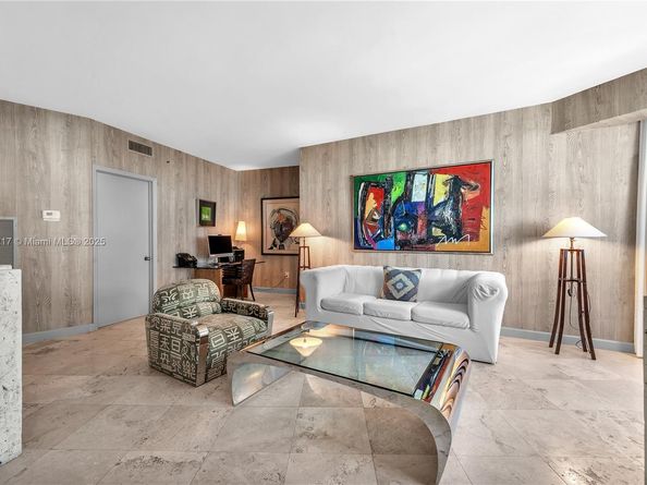 300 S Pointe Dr 906, Miami Beach FL 33139