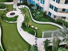 300 S Pointe Dr 906, Miami Beach FL 33139