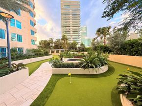 300 S Pointe Dr 906, Miami Beach FL 33139