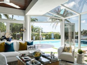 934 S Southlake Dr, Hollywood FL 33019