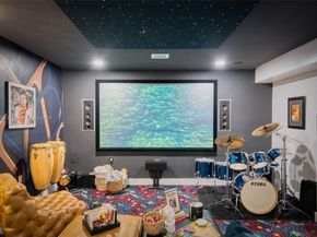 934 S Southlake Dr, Hollywood FL 33019