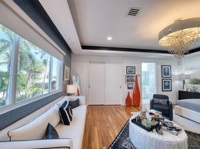 934 S Southlake Dr, Hollywood FL 33019