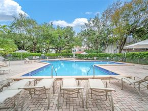 1933 S Oak Haven Cir, Miami FL 33179
