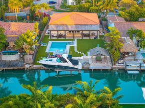 7940 Hawthorne Ave, Miami Beach FL 33141