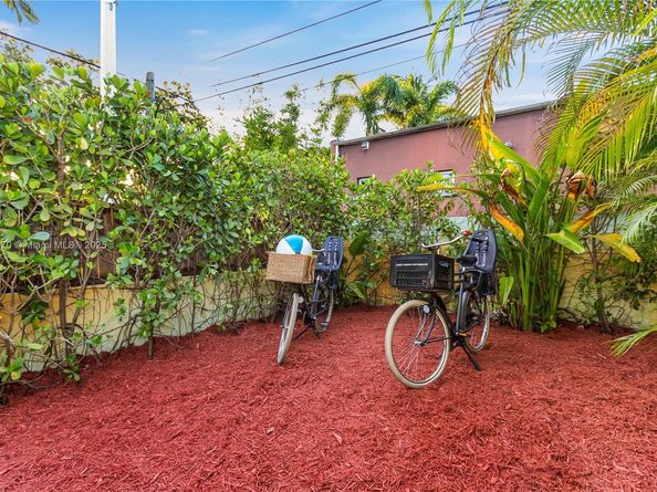 1375 SW 47th Ave, Coral Gables FL 33134