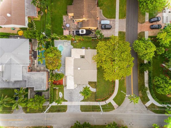 1375 SW 47th Ave, Coral Gables FL 33134