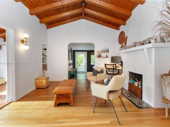 1375 SW 47th Ave, Coral Gables FL 33134
