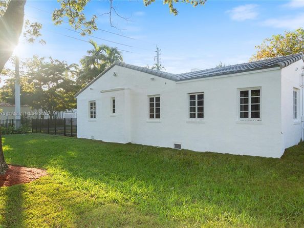 1375 SW 47th Ave, Coral Gables FL 33134