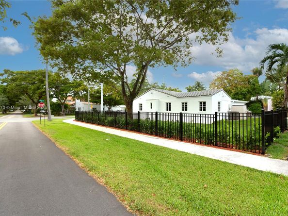 1375 SW 47th Ave, Coral Gables FL 33134