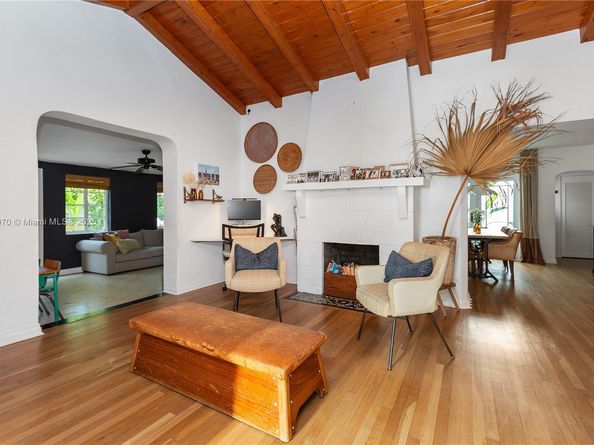 1375 SW 47th Ave, Coral Gables FL 33134