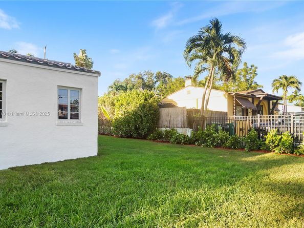 1375 SW 47th Ave, Coral Gables FL 33134