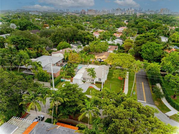 1375 SW 47th Ave, Coral Gables FL 33134