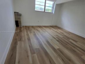 15124 SW 81st St 102, Miami FL 33193