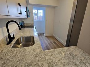 15124 SW 81st St 102, Miami FL 33193