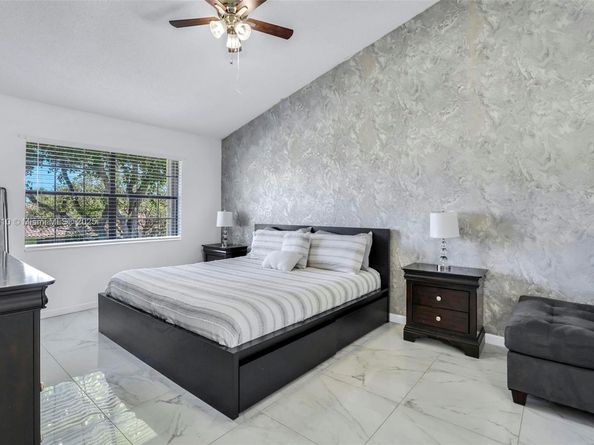 1621 Cypress Pointe Dr 511, Coral Springs FL 33071