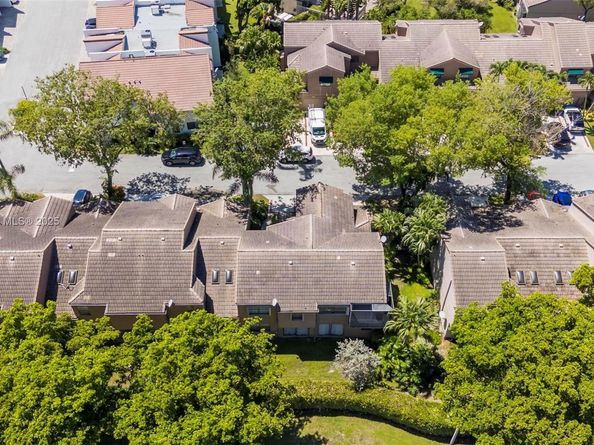 1621 Cypress Pointe Dr 511, Coral Springs FL 33071