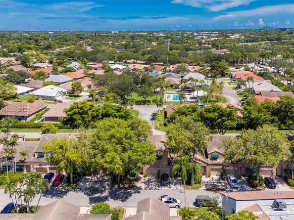 1621 Cypress Pointe Dr 511, Coral Springs FL 33071