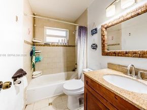 15568 SW 138th Pl, Miami FL 33177