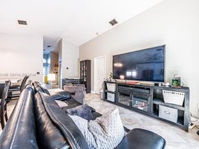 15568 SW 138th Pl, Miami FL 33177