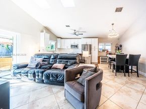 15568 SW 138th Pl, Miami FL 33177