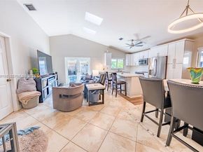 15568 SW 138th Pl, Miami FL 33177